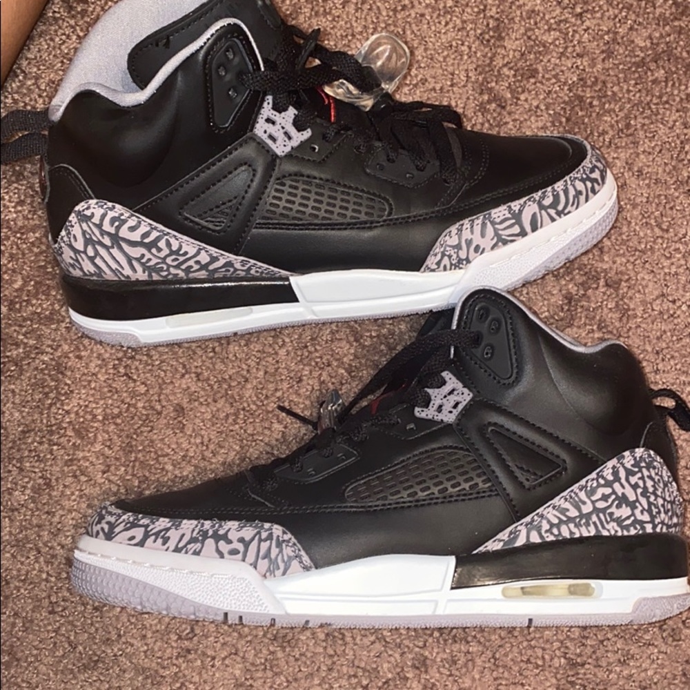 6.5Y Jordan Spizike Black Cement